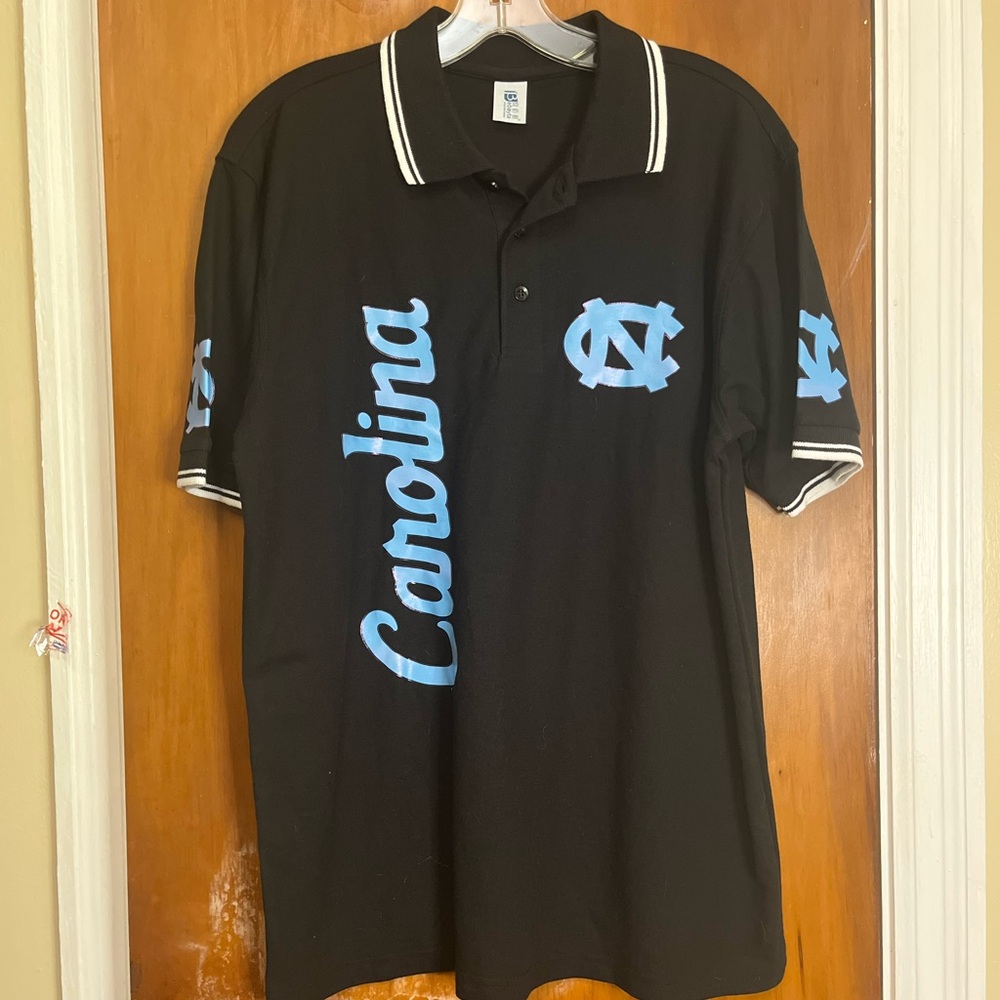 Carolina  Men’s Black Polo Shirt size XL.                       XO